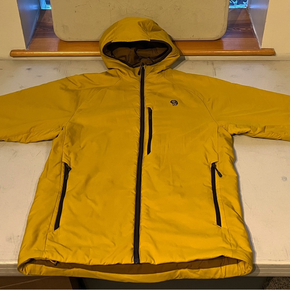 Mountain hardware jacket